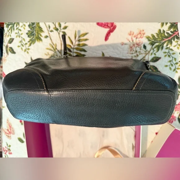 Coach Bleecker Felicia Pebble Black Leather Handbag F0882-F12323 EUC - Picture 4 of 12